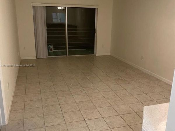 2800 NW 56th Ave, Unit E401, Lauderhill, FL 33313