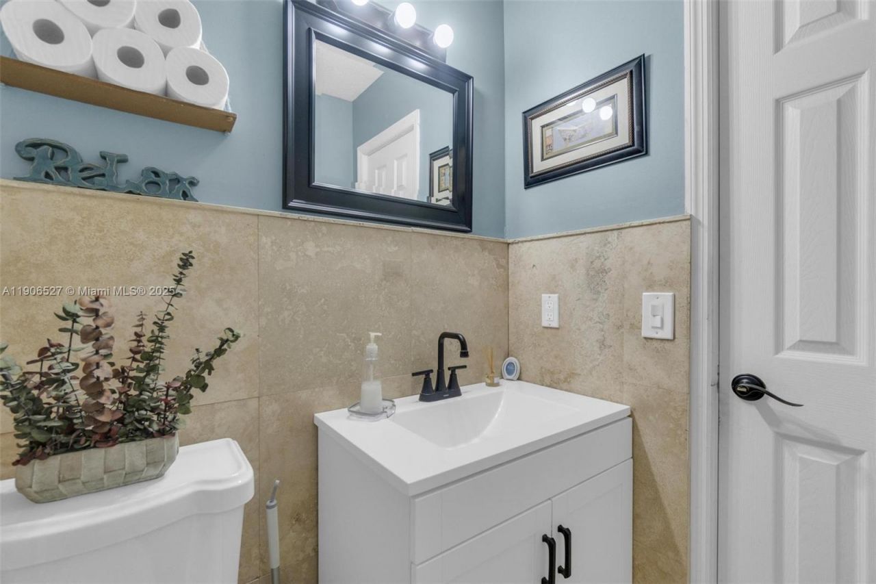 3610 NW 171st St, Miami Gardens, FL 33056 Photo