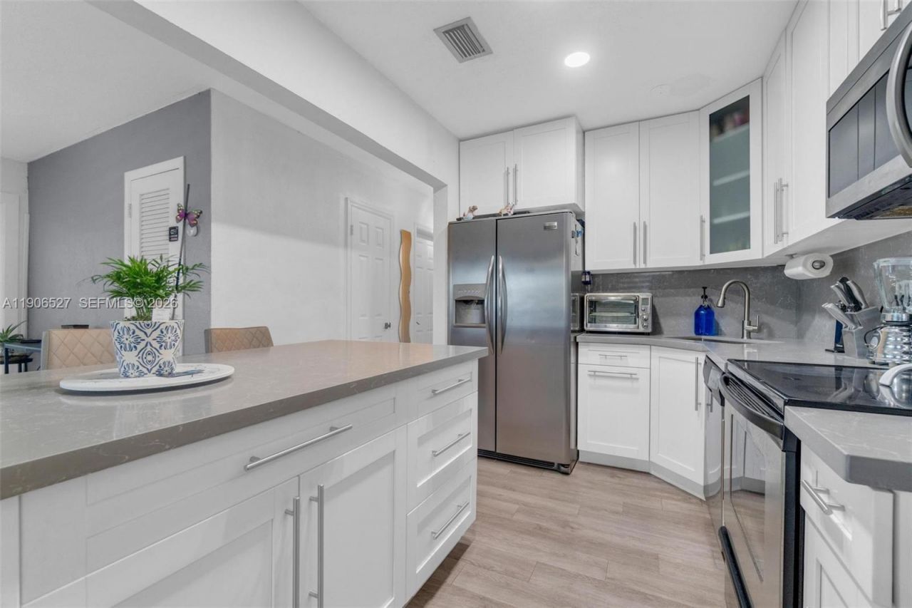 3610 NW 171st St, Miami Gardens, FL 33056 Photo