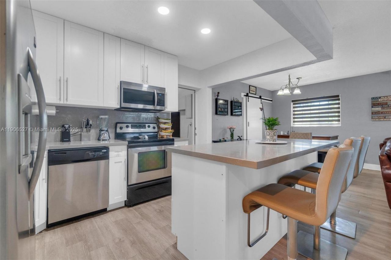 3610 NW 171st St, Miami Gardens, FL 33056 Photo