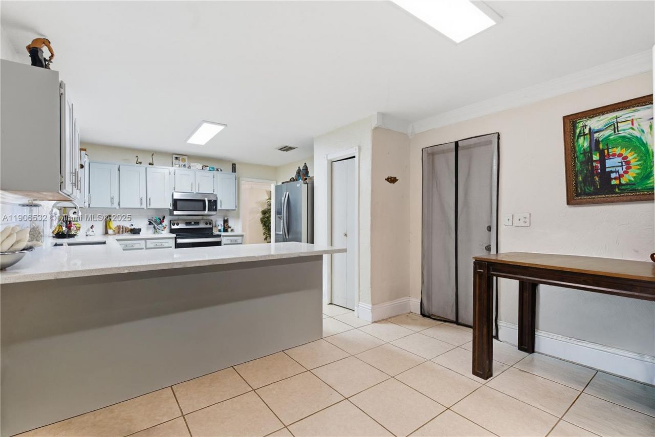 15490 SW 209th Ave, Miami, FL 33187 Photo