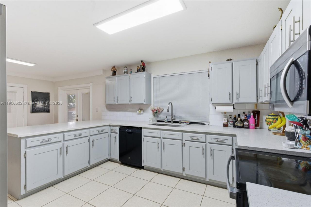 15490 SW 209th Ave, Miami, FL 33187 Photo