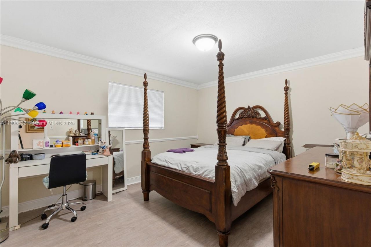 15490 SW 209th Ave, Miami, FL 33187 Photo