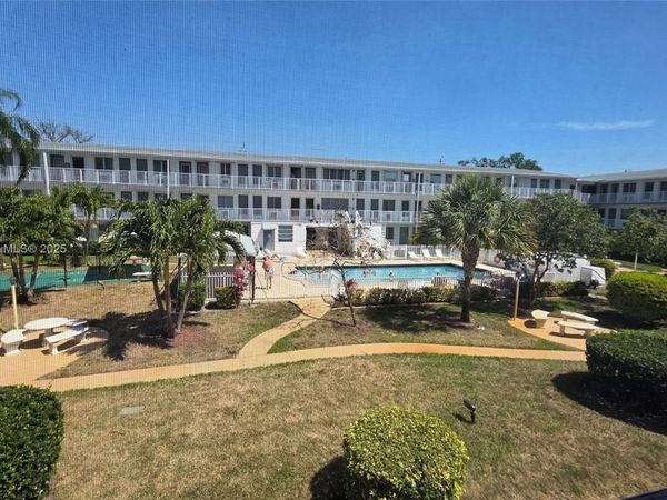 15610 NE 6th Ave, Unit 18C, Miami, FL 33162