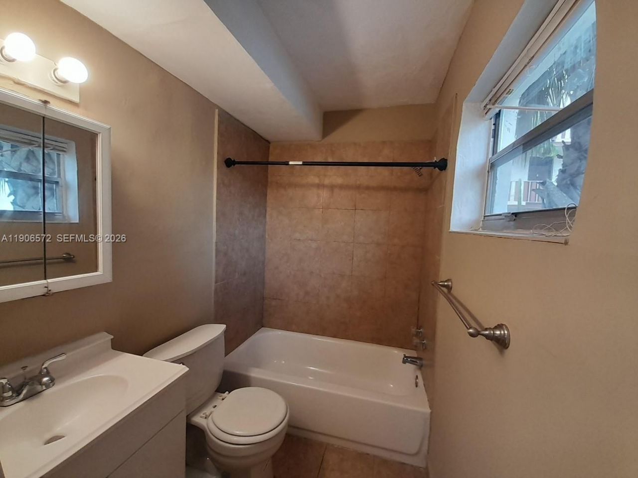 13655 NE 10th Ave, Unit 101, North Miami, FL 33161 Photo