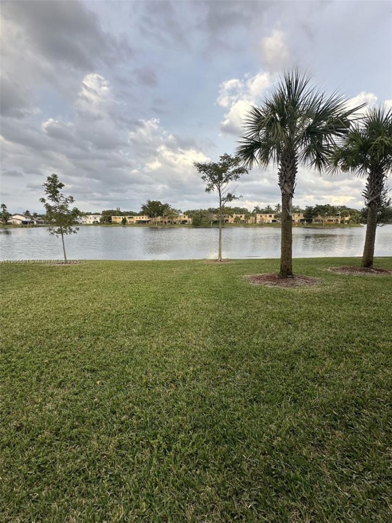 9783 Nob Hill Ct, Unit 9783, Sunrise, FL 33351 Photo