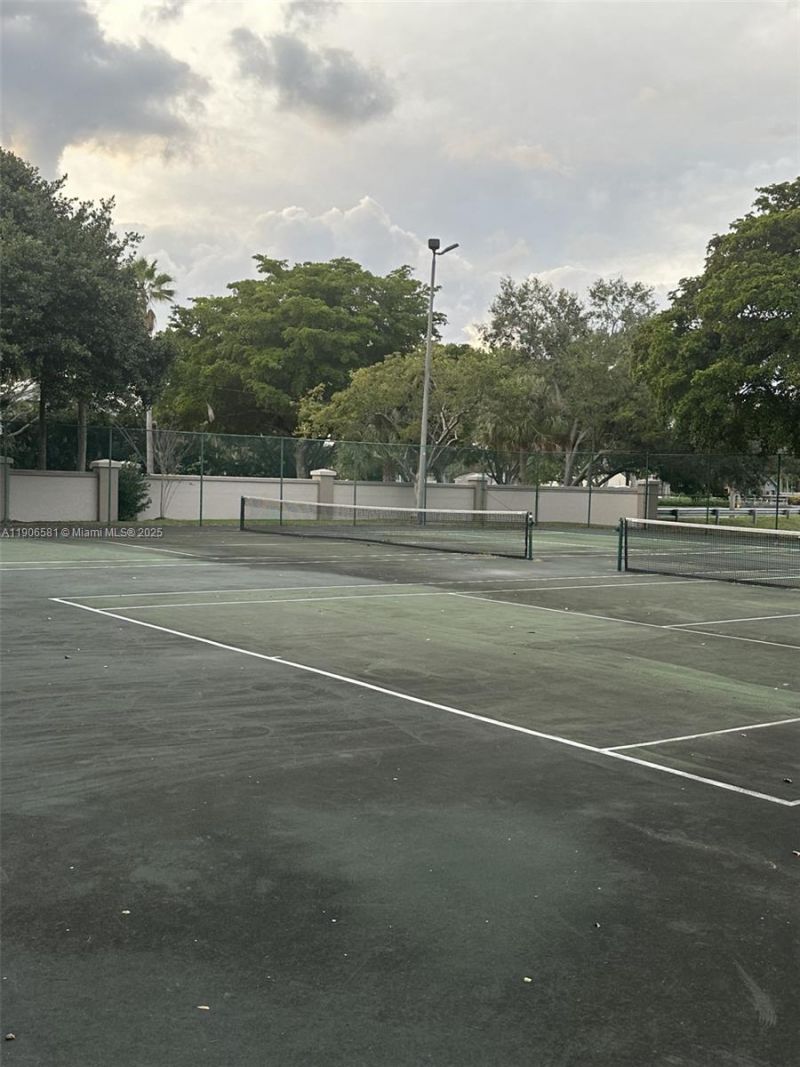 9783 Nob Hill Ct, Unit 9783, Sunrise, FL 33351 Photo