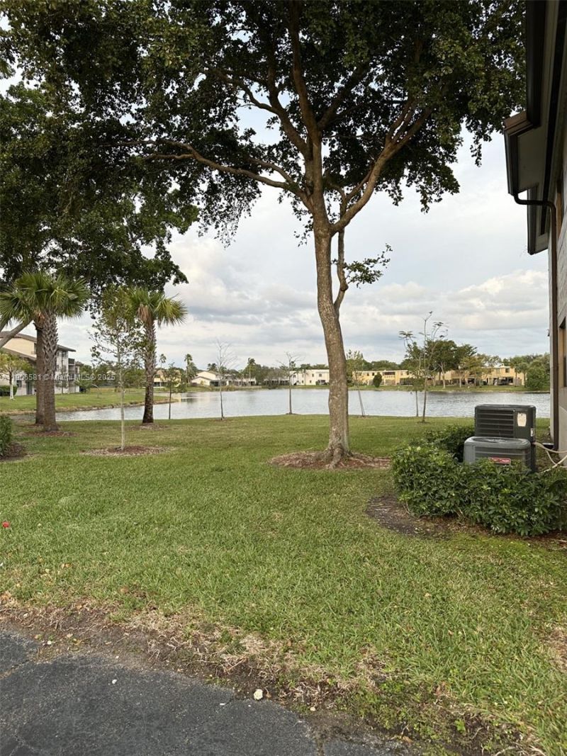 9783 Nob Hill Ct, Unit 9783, Sunrise, FL 33351 Photo