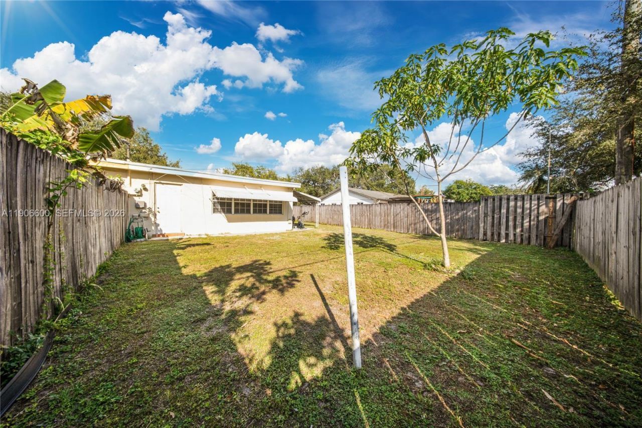 9426 SW 52nd St, Cooper City, FL 33328 Photo