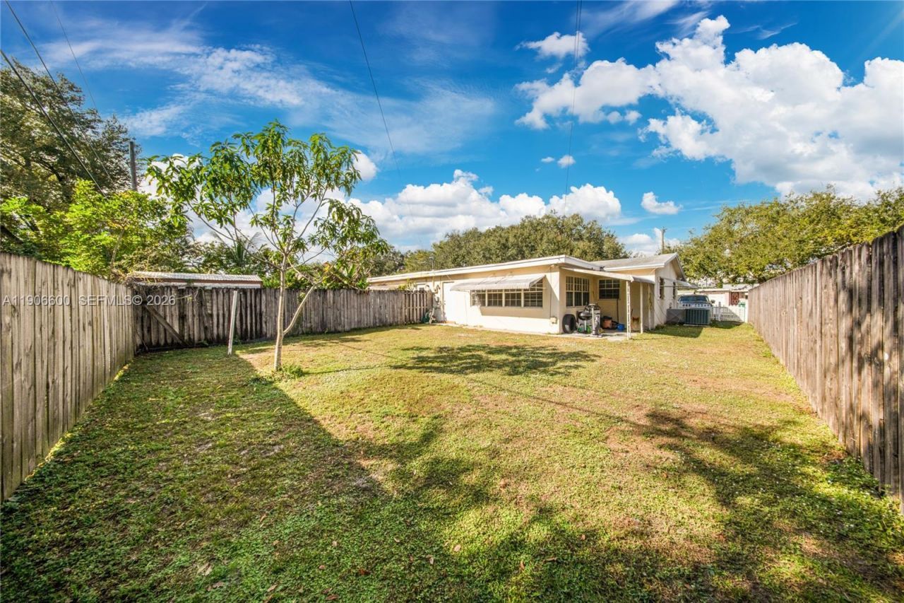 9426 SW 52nd St, Cooper City, FL 33328 Photo