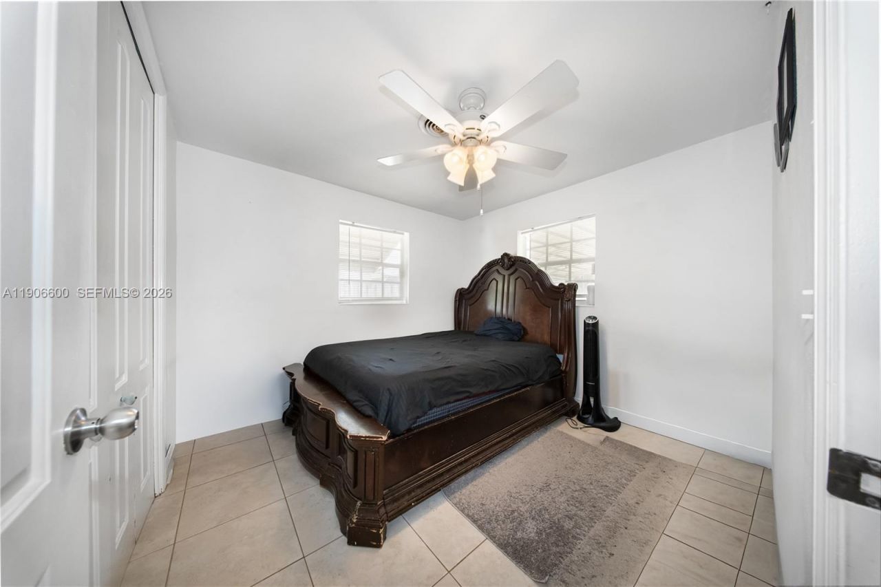 9426 SW 52nd St, Cooper City, FL 33328 Photo