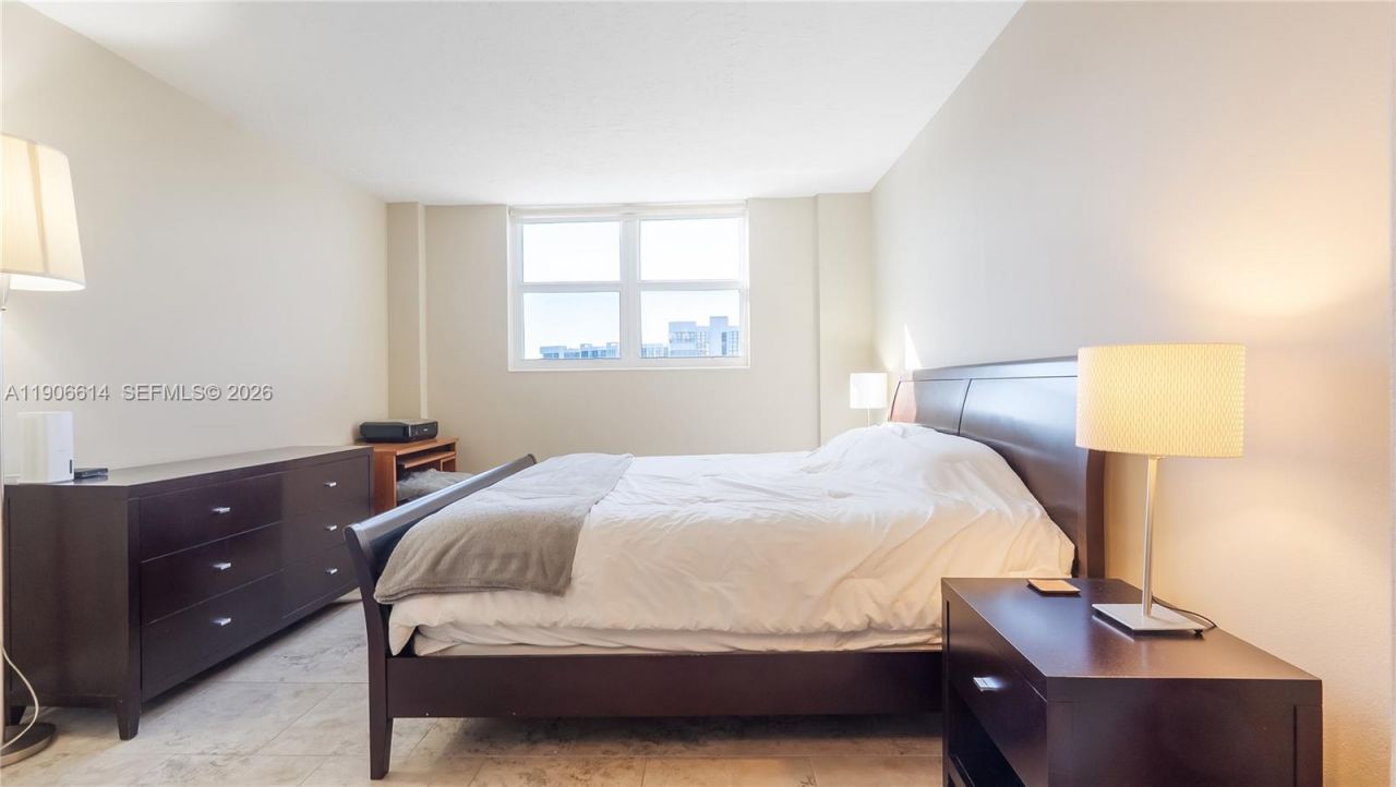 3000 S Ocean Dr, Unit 420, Hollywood, FL 33019 Photo