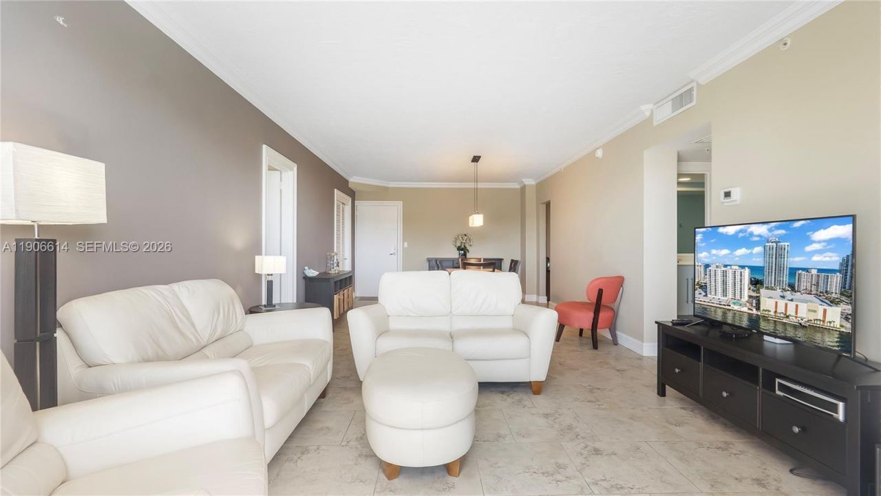 3000 S Ocean Dr, Unit 420, Hollywood, FL 33019 Photo
