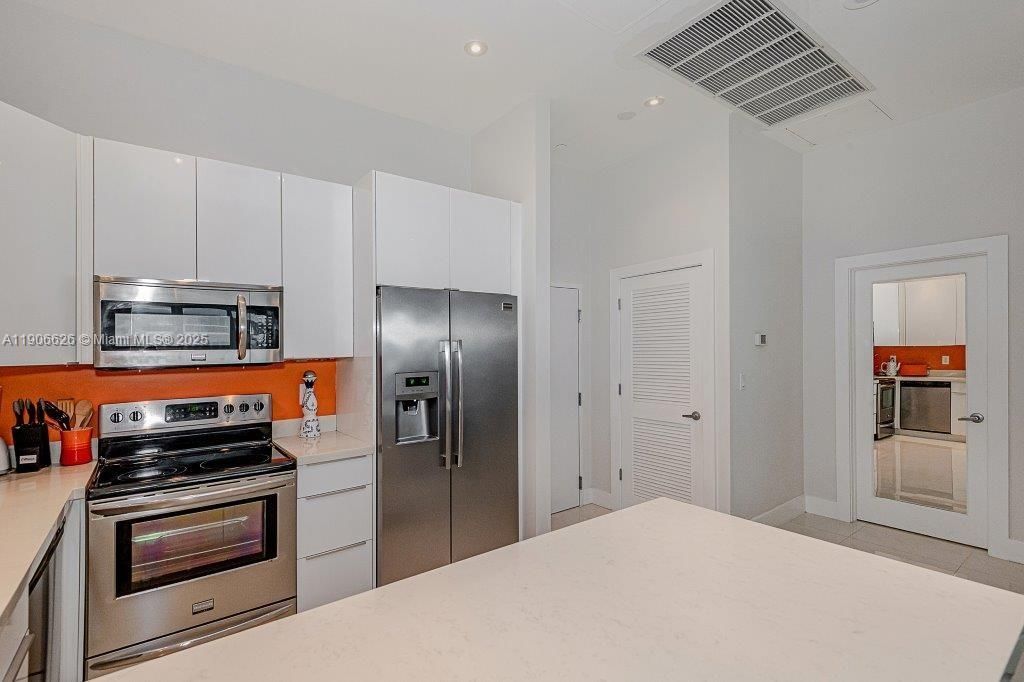 2301 Collins Ave, Unit 1619, Miami Beach, FL 33139 Photo