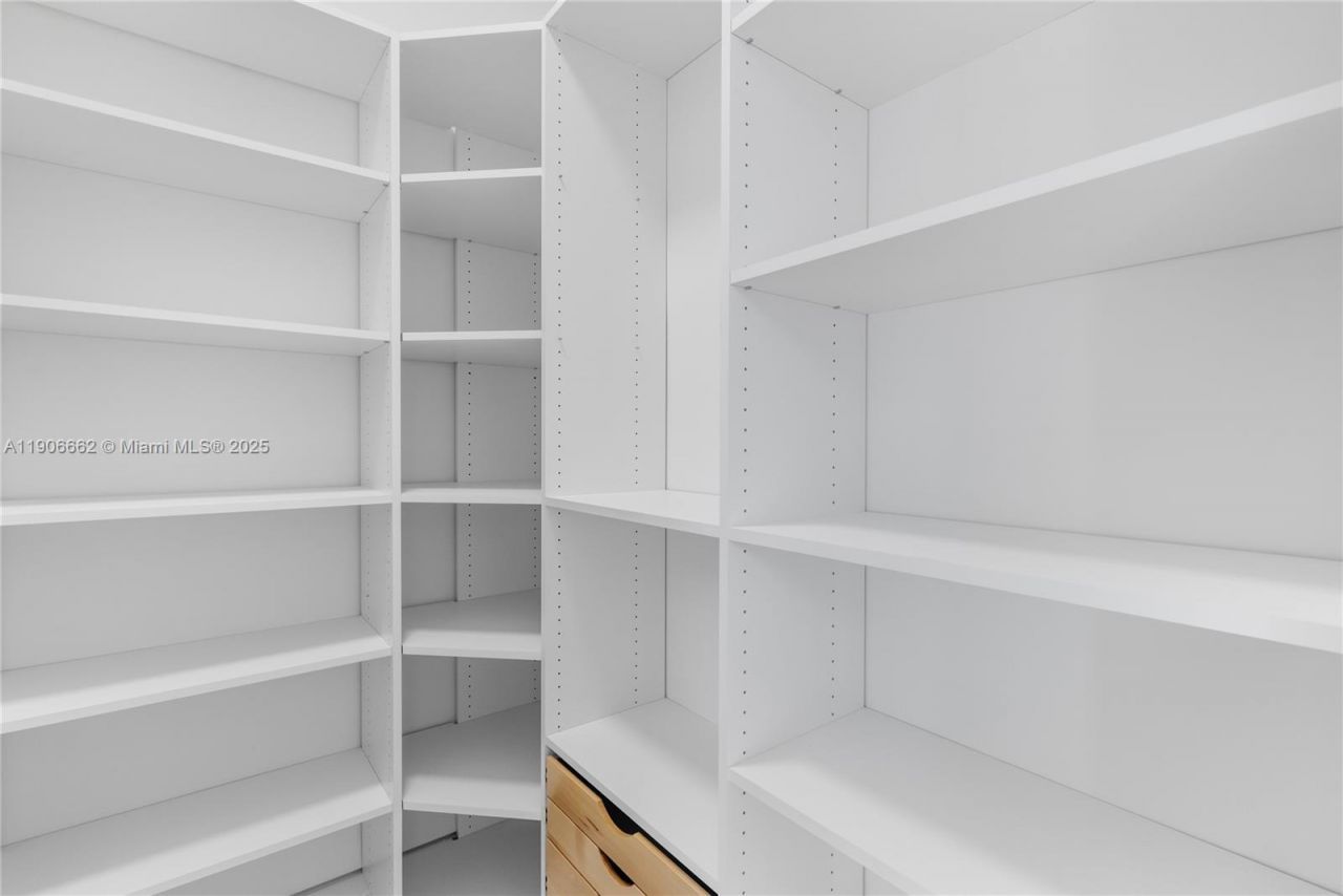 4504 Sheridan Ave, Miami Beach, FL 33140 Photo