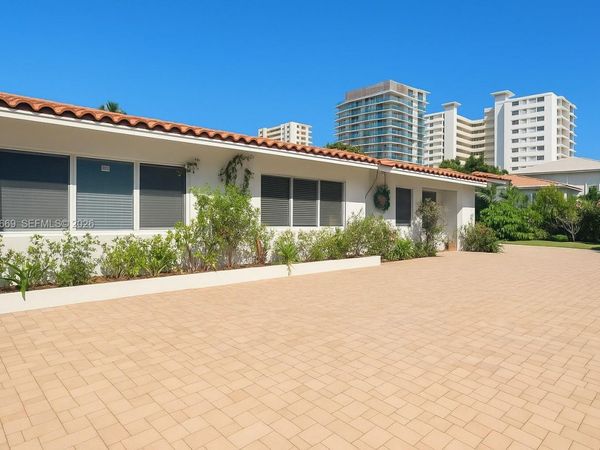 3221 NE 7th St, Unit 1, Pompano Beach, FL 33062