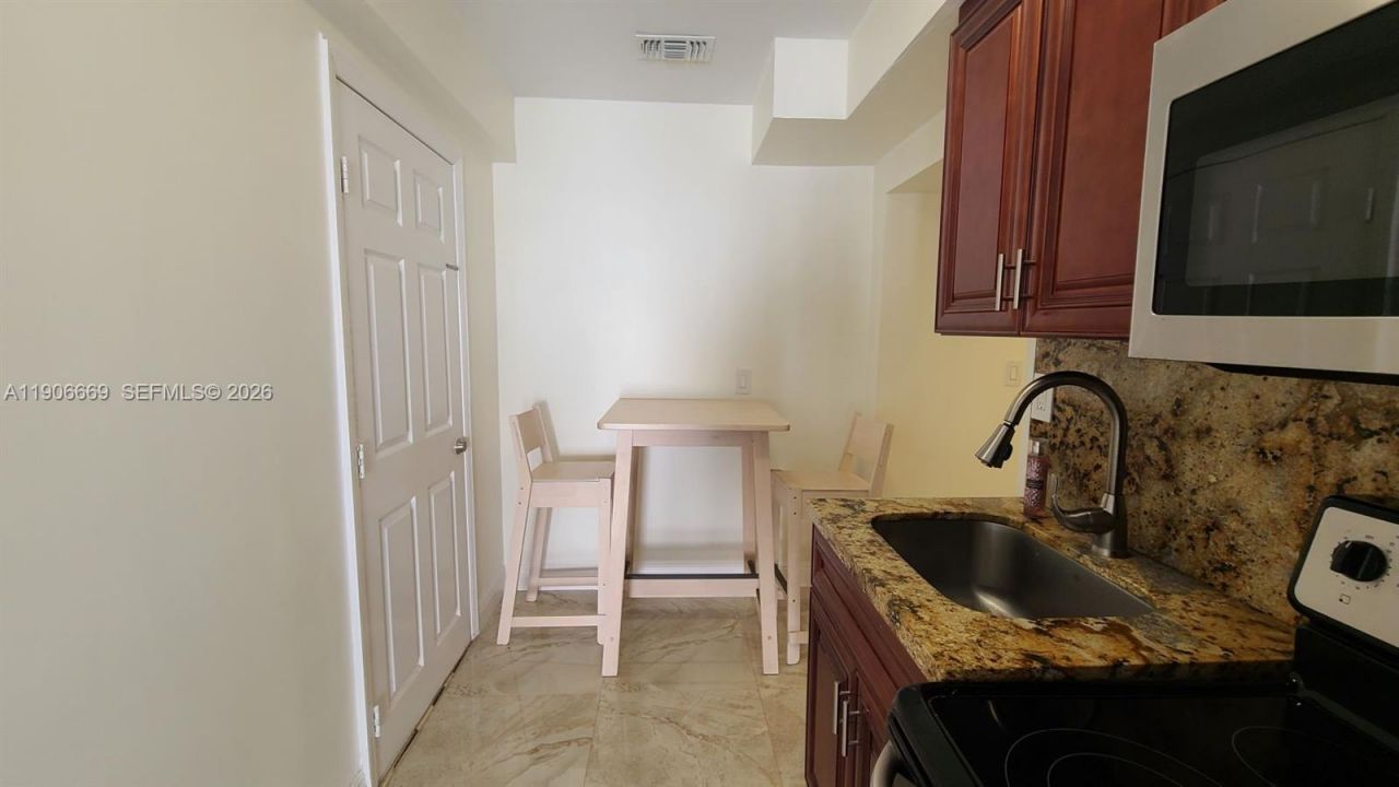 3221 NE 7th St, Unit 1, Pompano Beach, FL 33062 Photo