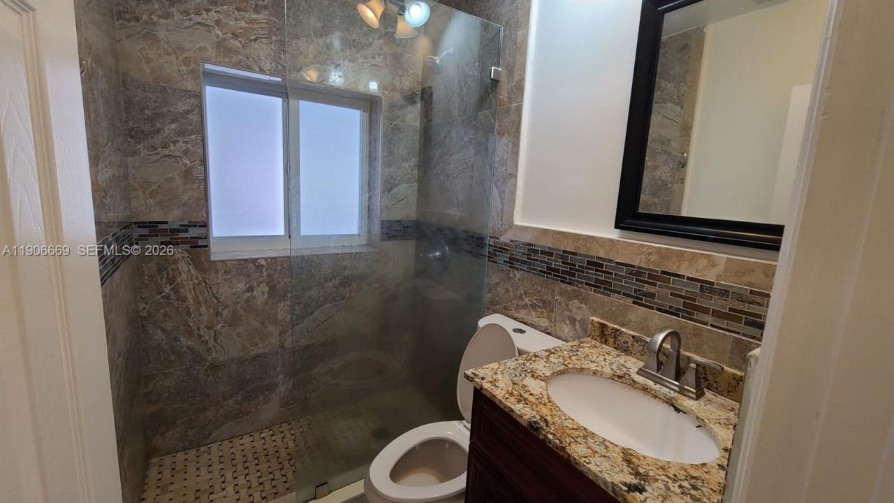 3221 NE 7th St, Unit 1, Pompano Beach, FL 33062 Photo