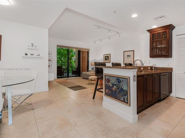 100 Andalusia Ave, Unit 210, Coral Gables, FL 33134