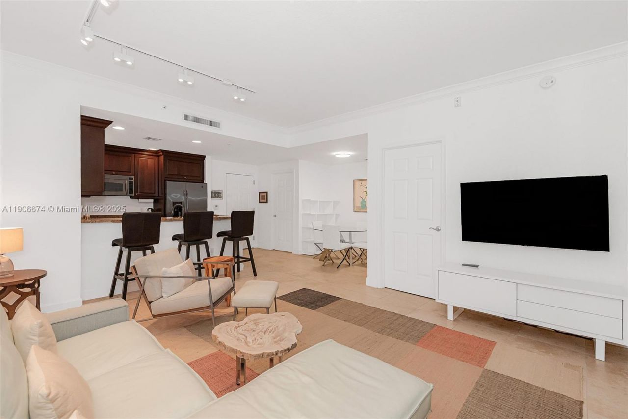 100 Andalusia Ave, Unit 210, Coral Gables, FL 33134 Photo