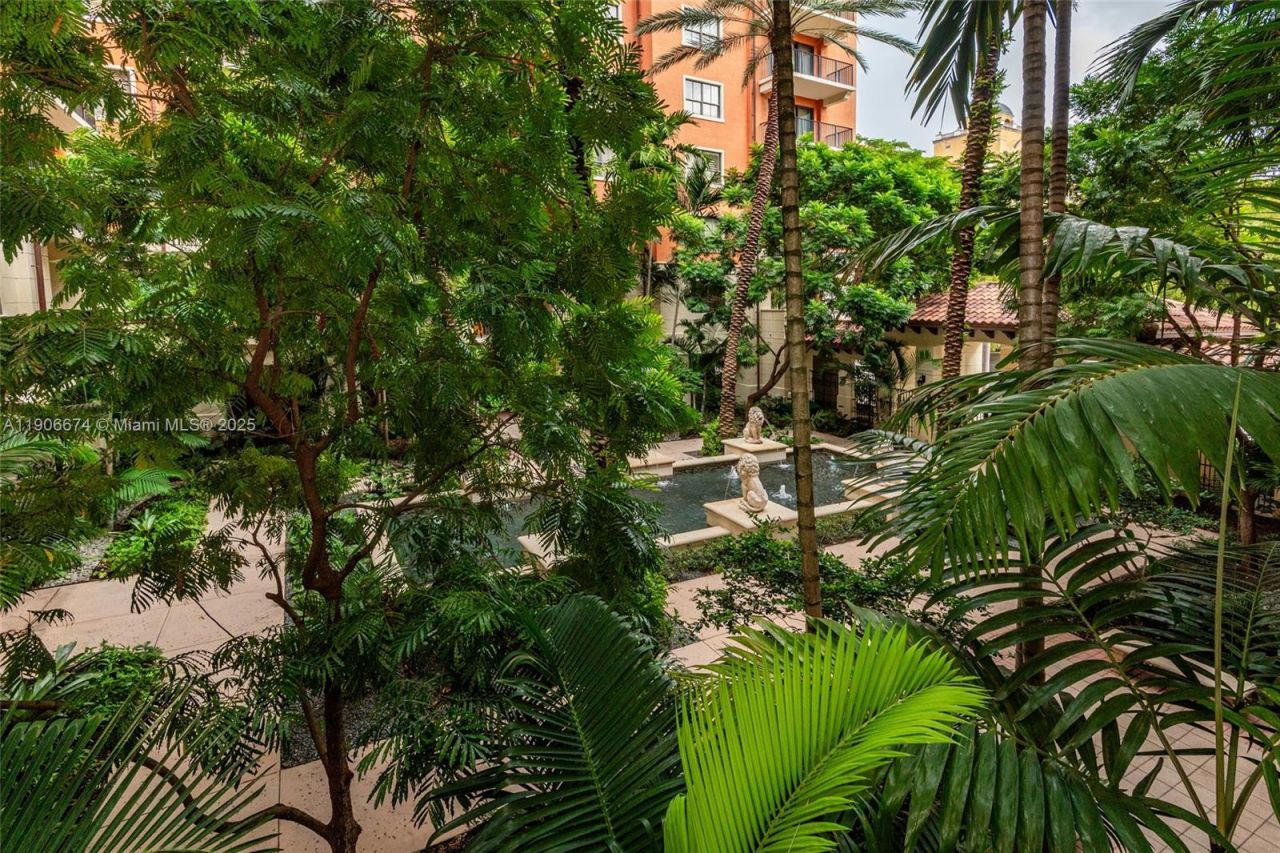 100 Andalusia Ave, Unit 210, Coral Gables, FL 33134 Photo