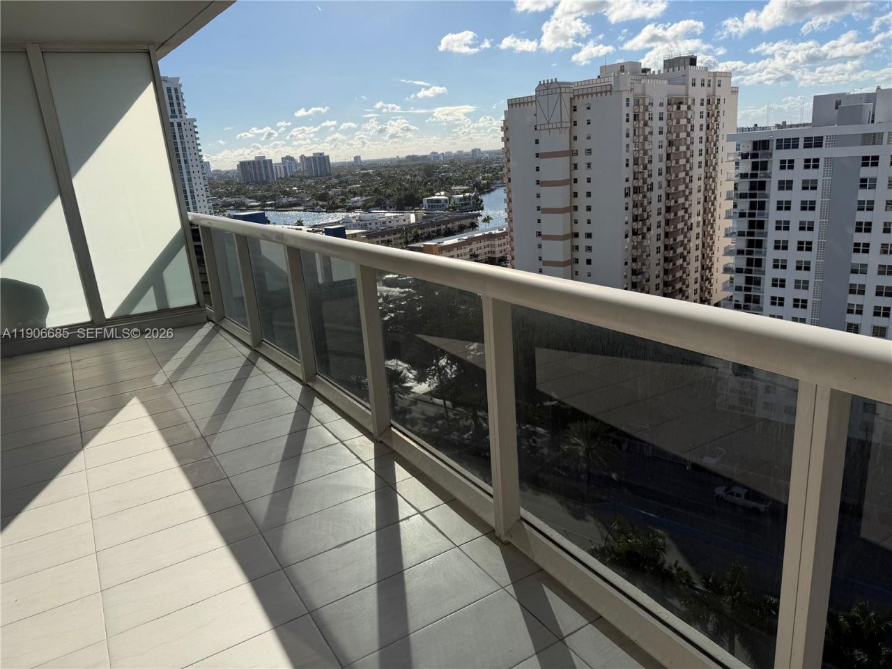 1850 S Ocean Dr, Unit 1607, Hallandale Beach, FL 33009 Photo
