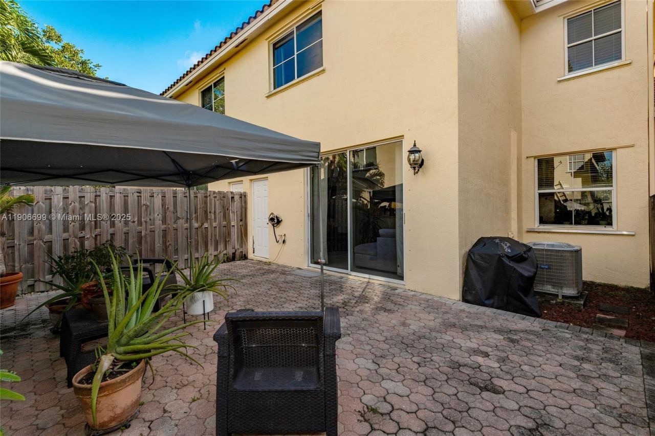 3816 SW 169th Ter, Miramar, FL 33027 Photo