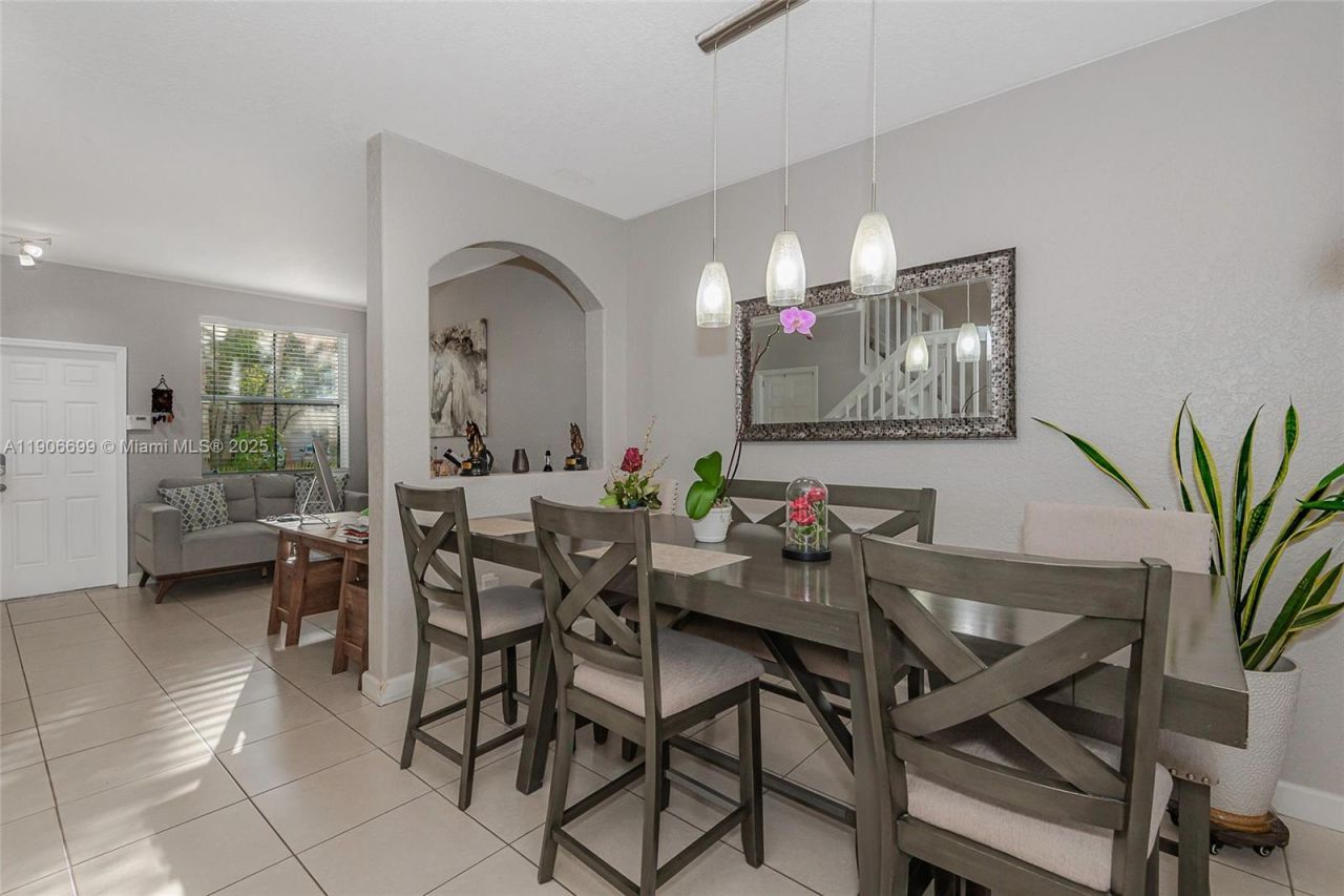 3816 SW 169th Ter, Miramar, FL 33027 Photo