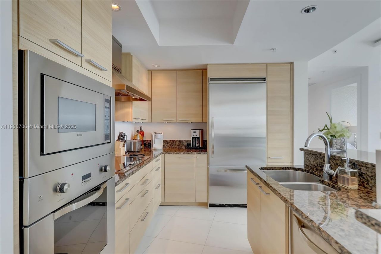 1 N Ocean Blvd, Unit 1411, Pompano Beach, FL 33062 Photo