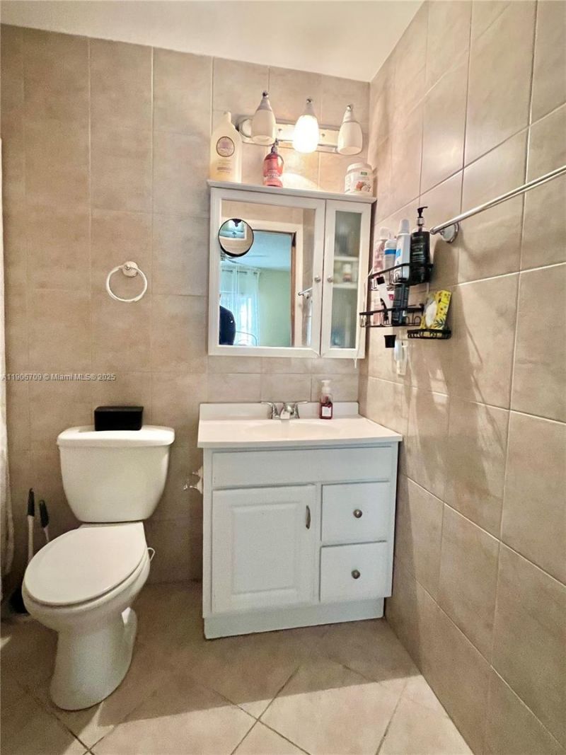 1175 NW 72nd Ter, Margate, FL 33063 Photo