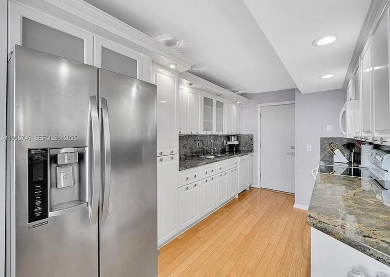 1880 S Ocean Dr, Unit 704, Hallandale Beach, FL 33009 Photo