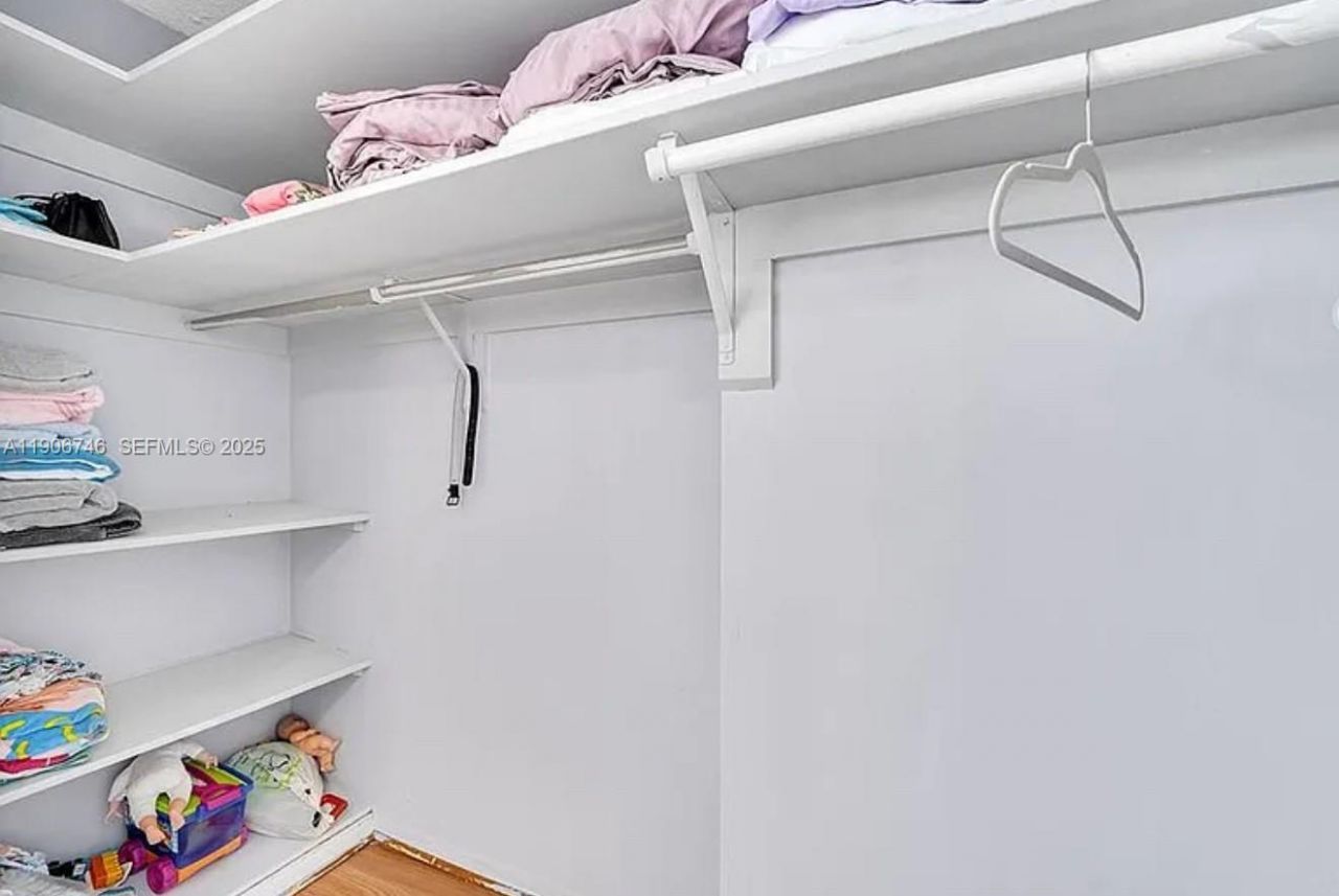 1880 S Ocean Dr, Unit 704, Hallandale Beach, FL 33009 Photo