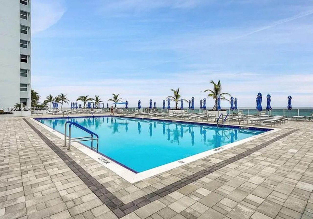 1880 S Ocean Dr, Unit 704, Hallandale Beach, FL 33009 Photo