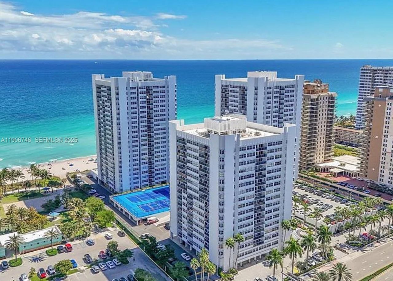 1880 S Ocean Dr, Unit 704, Hallandale Beach, FL 33009 Photo