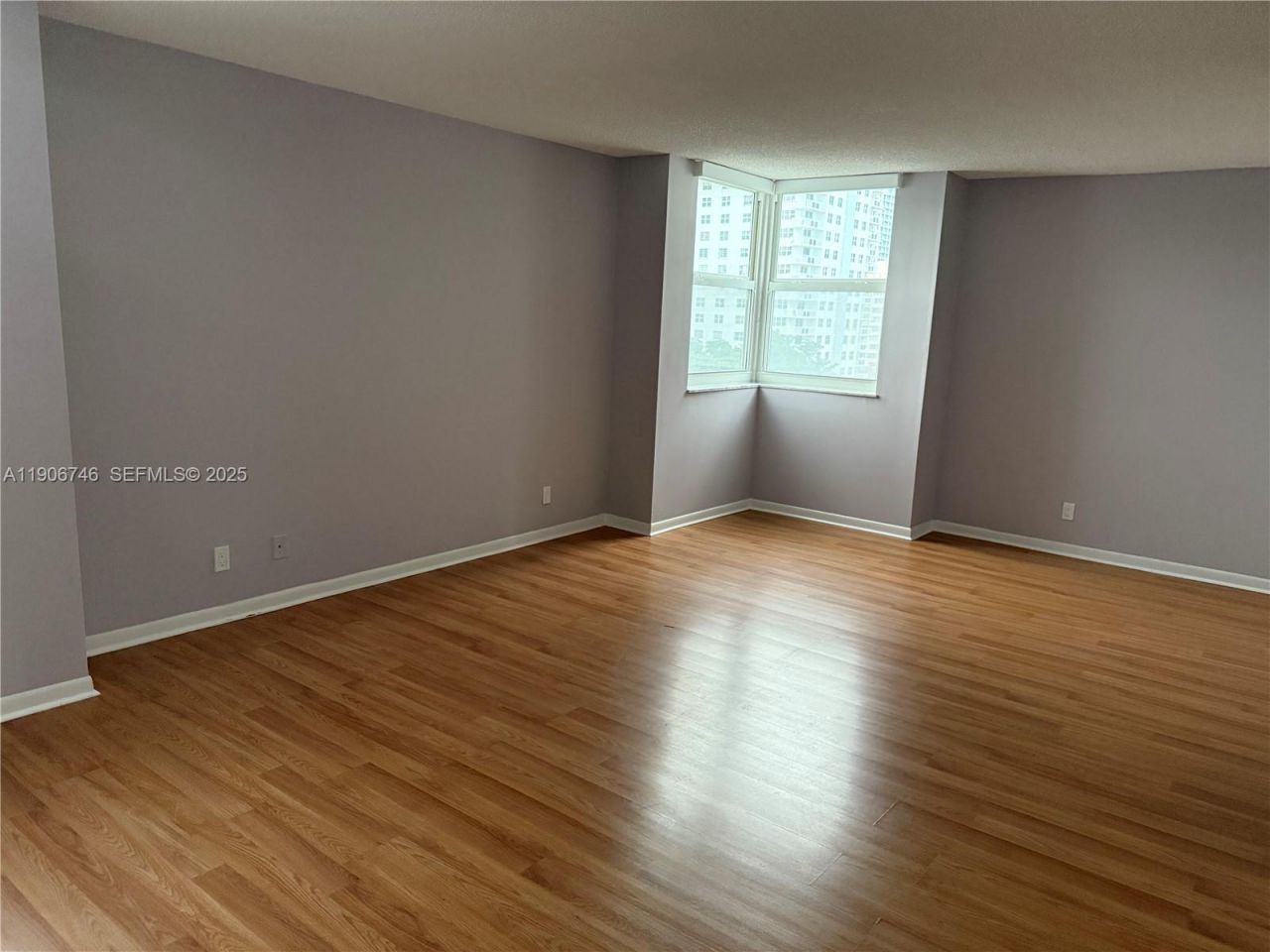 1880 S Ocean Dr, Unit 704, Hallandale Beach, FL 33009 Photo