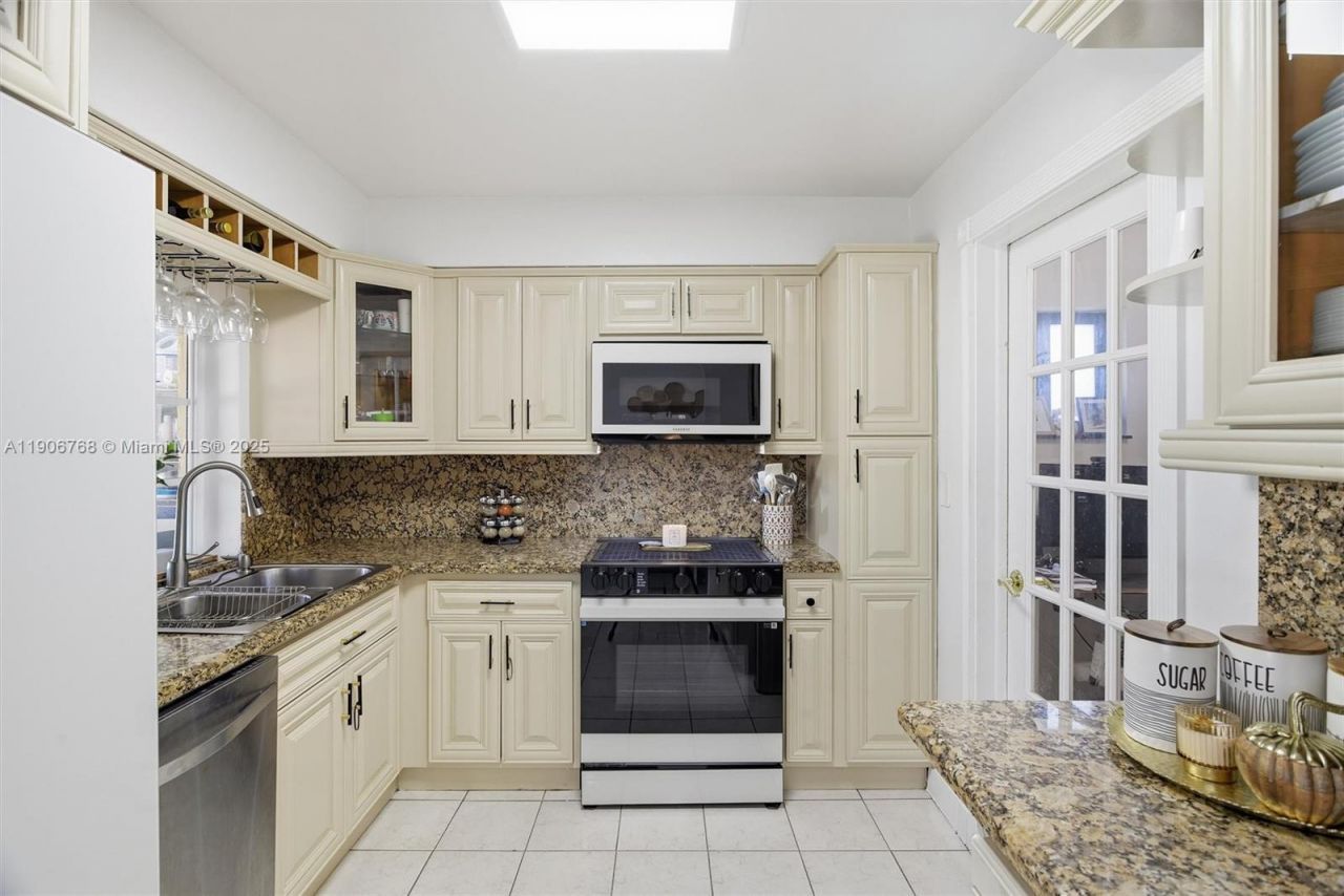 7511 Taylor St, Hollywood, FL 33024 Photo