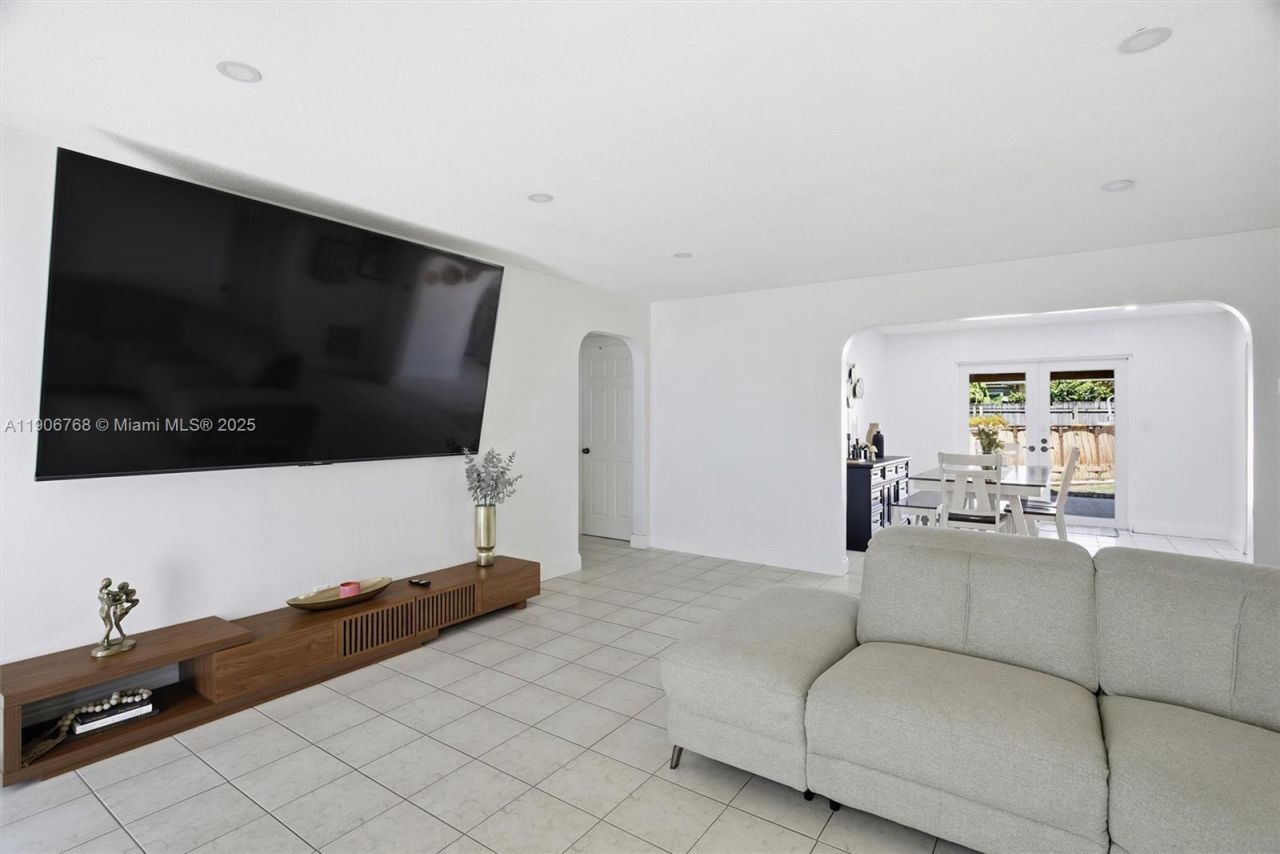 7511 Taylor St, Hollywood, FL 33024 Photo