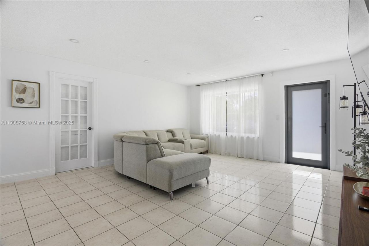 7511 Taylor St, Hollywood, FL 33024 Photo