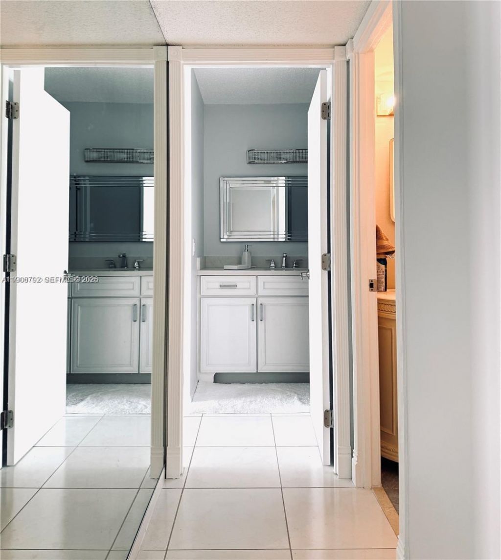 2101 S Ocean Dr, Unit 1902, Hollywood, FL 33019 Photo