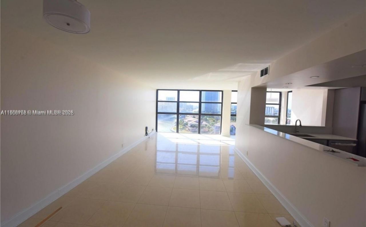 200 Leslie Dr, Unit 1124, Hallandale Beach, FL 33009 Photo