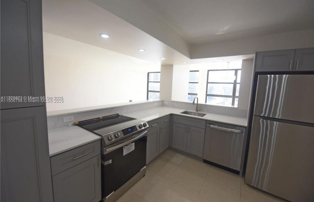 200 Leslie Dr, Unit 1124, Hallandale Beach, FL 33009 Photo