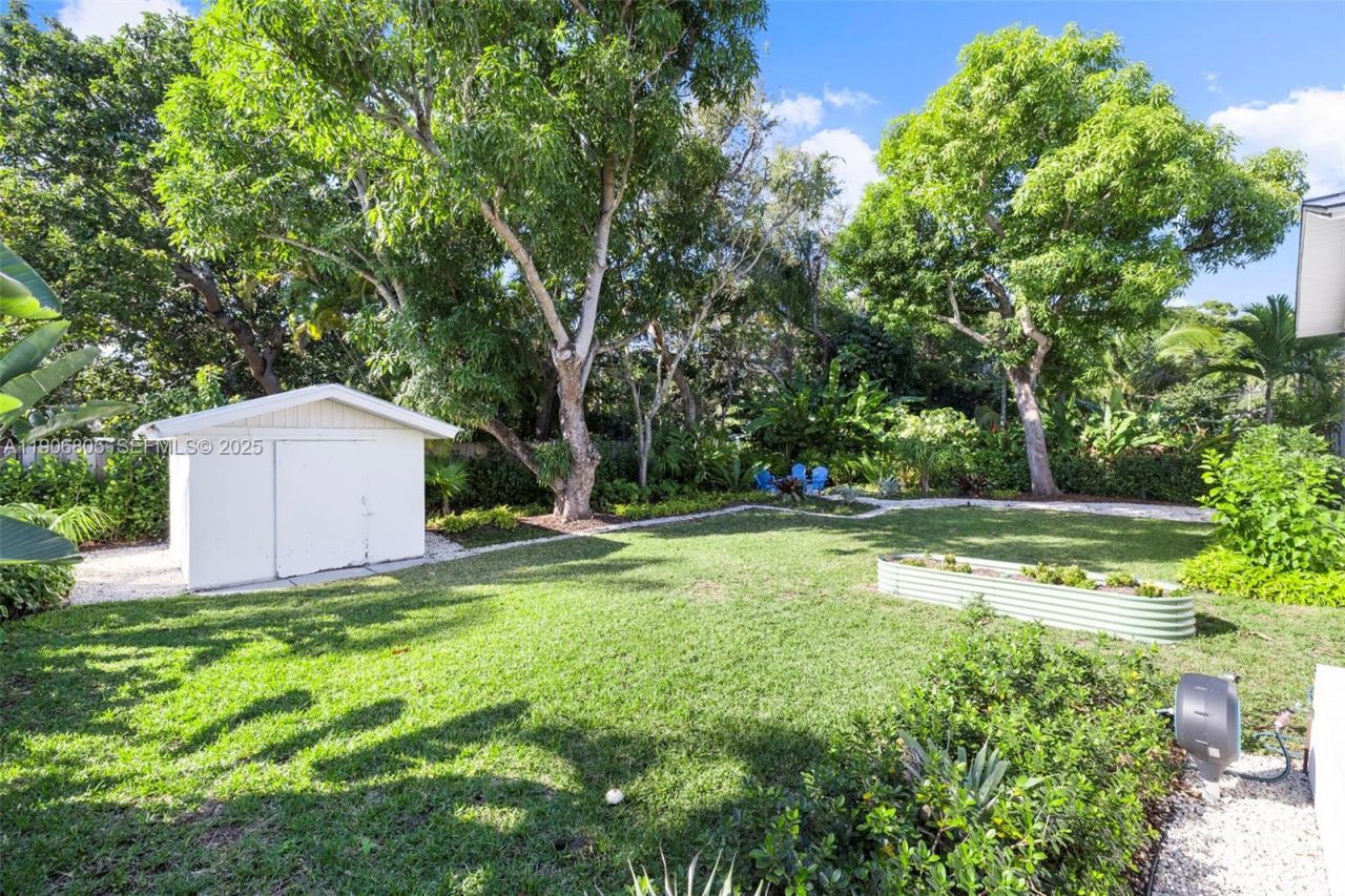 11370 NE 8th Ave, Biscayne Park, FL 33161 Photo