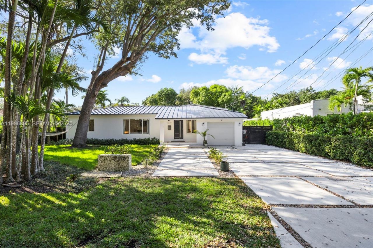 11370 NE 8th Ave, Biscayne Park, FL 33161 Photo