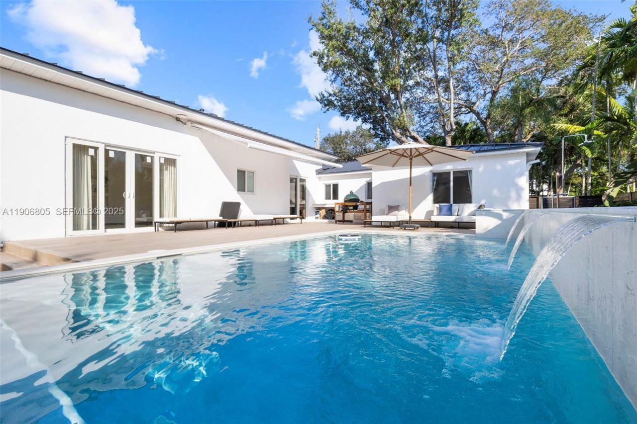 11370 NE 8th Ave, Biscayne Park, FL 33161 Photo