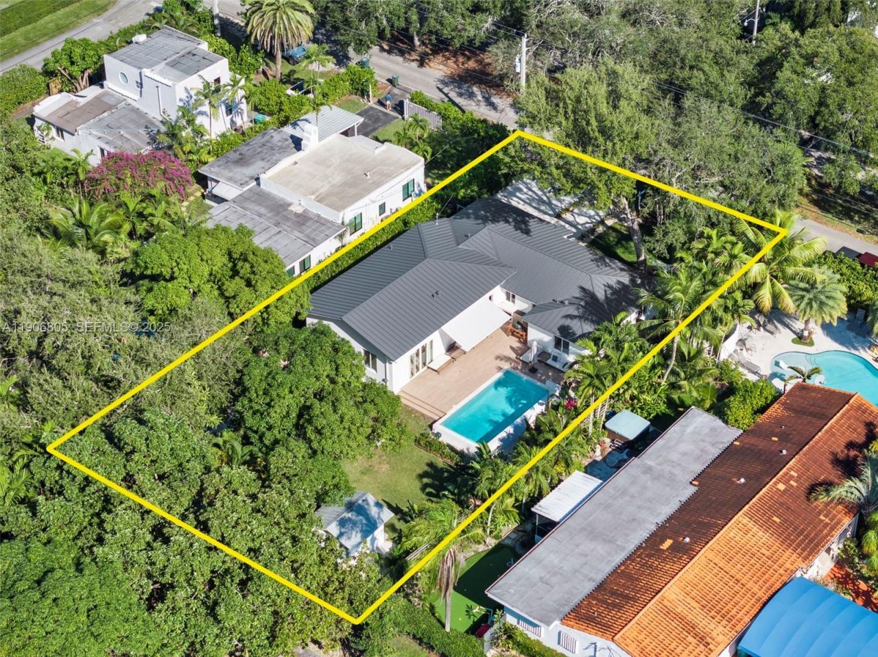 11370 NE 8th Ave, Biscayne Park, FL 33161 Photo