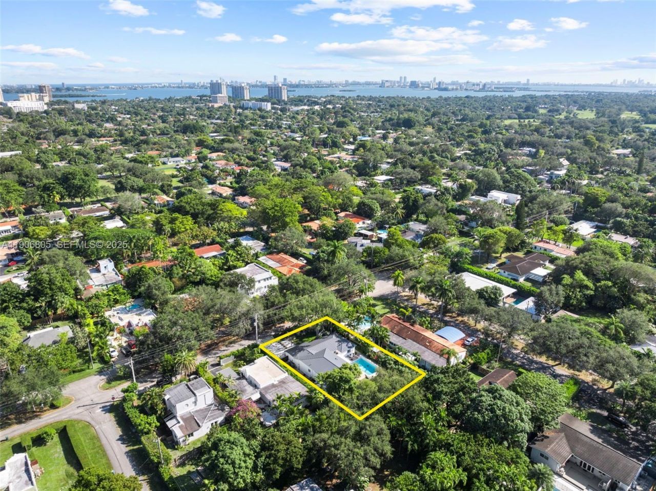 11370 NE 8th Ave, Biscayne Park, FL 33161 Photo