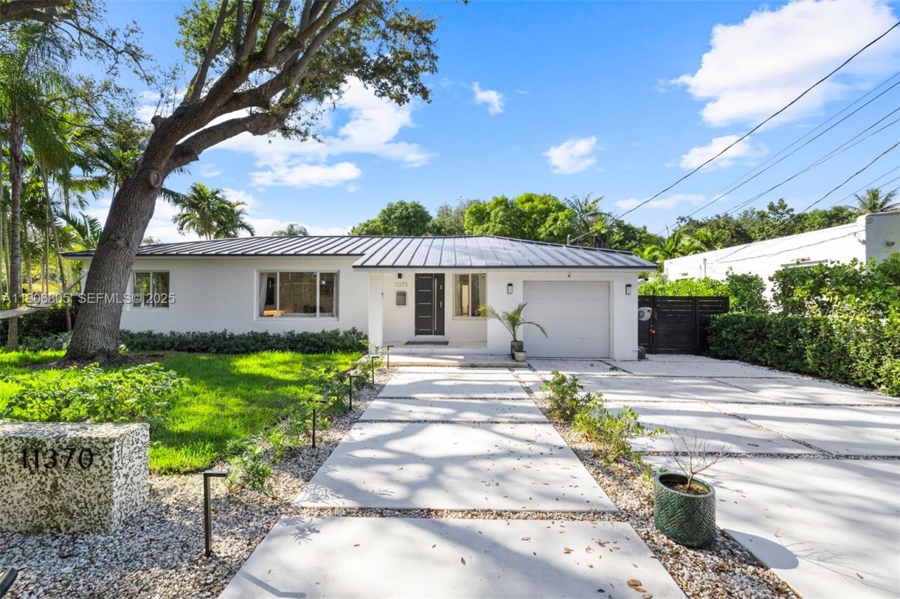 11370 NE 8th Ave, Biscayne Park, FL 33161 Photo