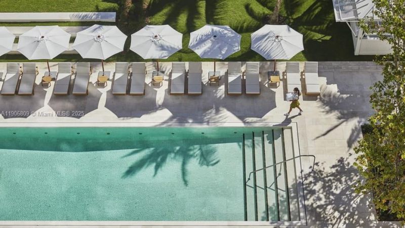 9111 Collins Ave, Unit N421, Surfside, FL 33154 Photo