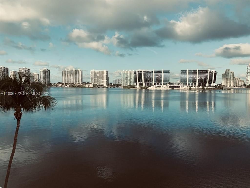 18260 N Bay Rd, Unit 420, Sunny Isles Beach, FL 33160 Photo