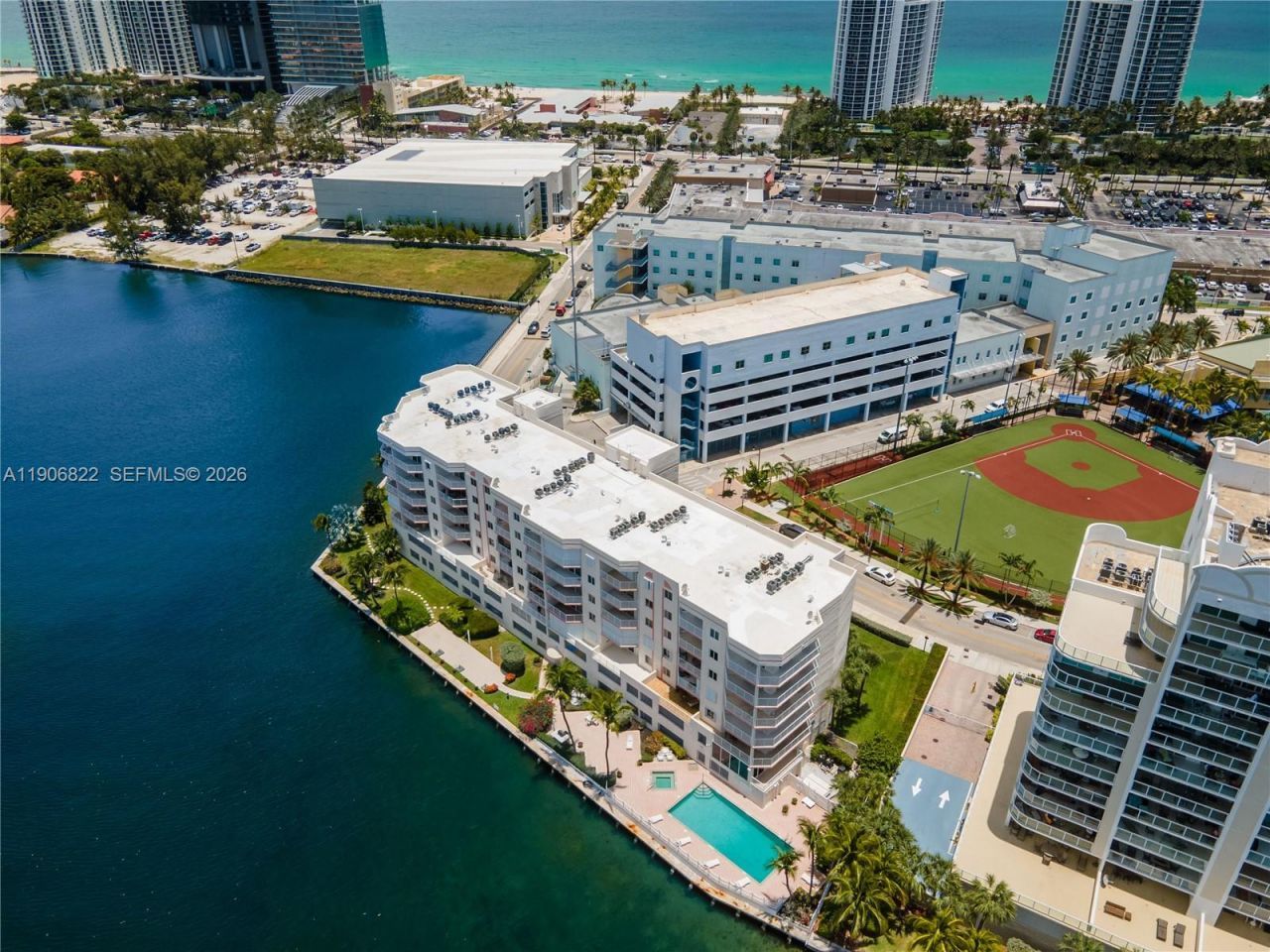 18260 N Bay Rd, Unit 420, Sunny Isles Beach, FL 33160 Photo